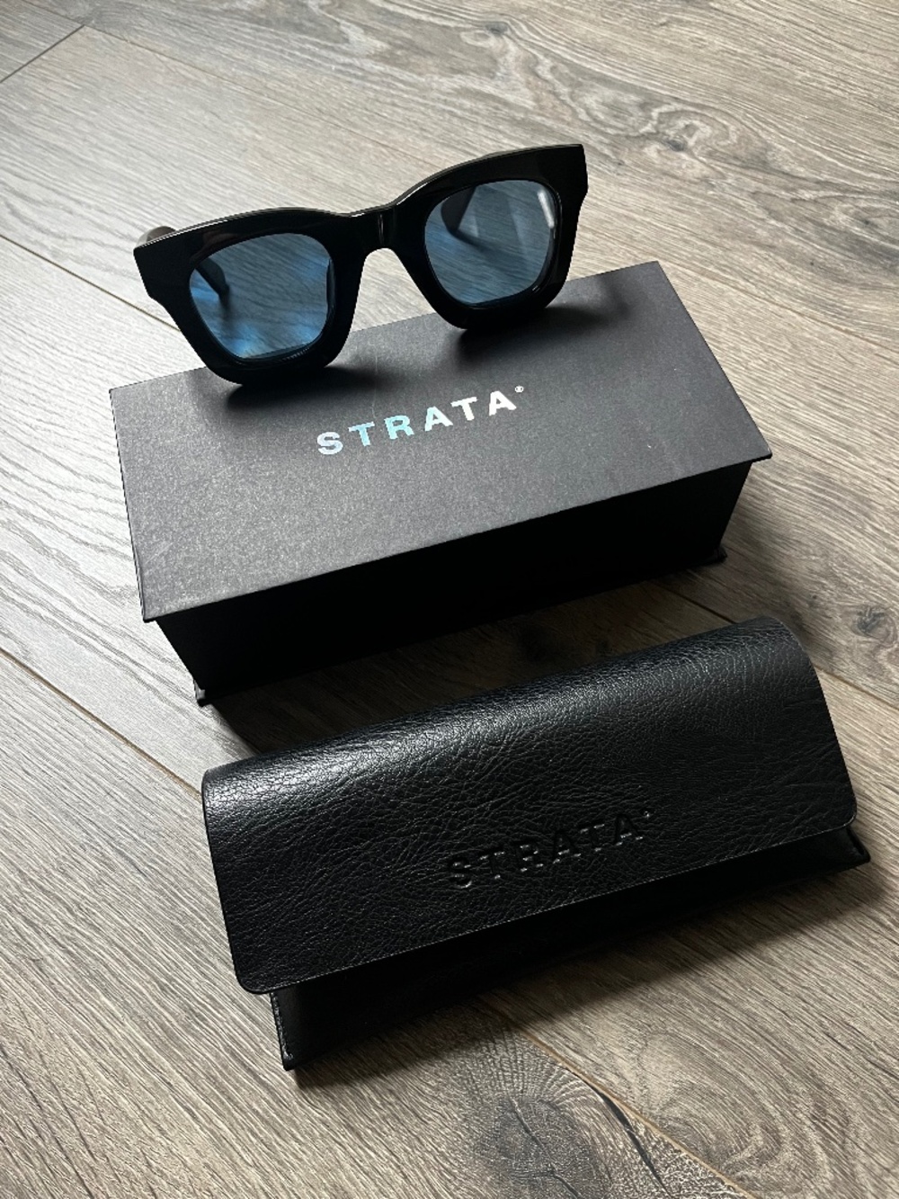 Strata Roadcase Sunglasses